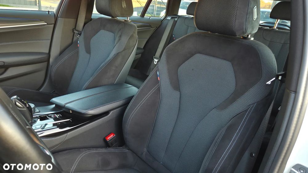 BMW Seria 5 520d Touring M Sport Edition - 18