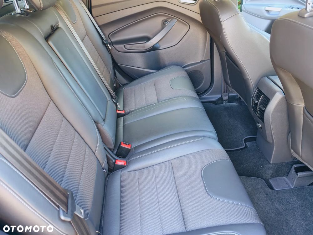 Ford Kuga 2.0 TDCi FWD Titanium - 10