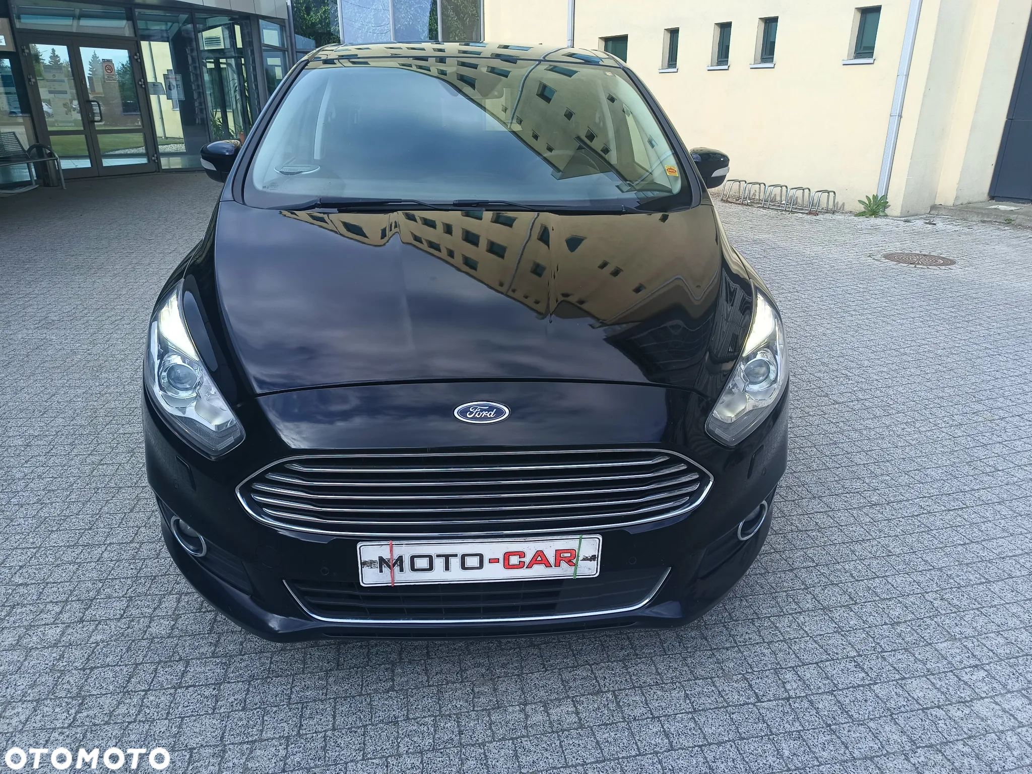 Ford S-Max 2.0 TDCi Titanium - 2