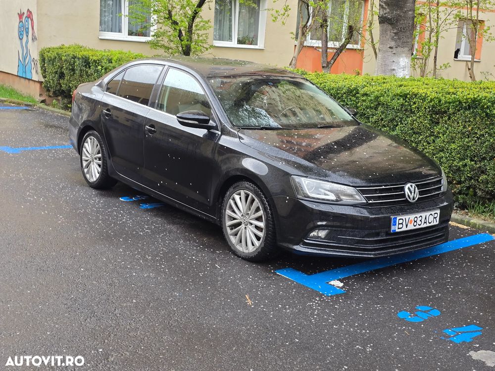 Volkswagen Jetta 2.0 TDI DSG Comfortline - 9