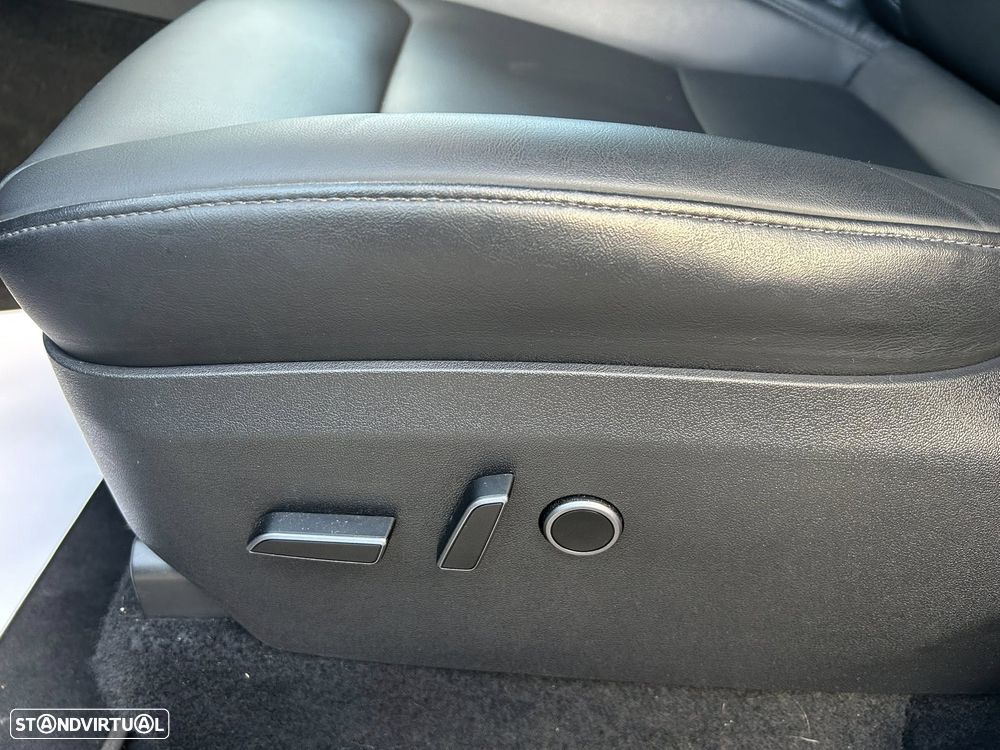 Tesla Model Y Tração Traseira - 19