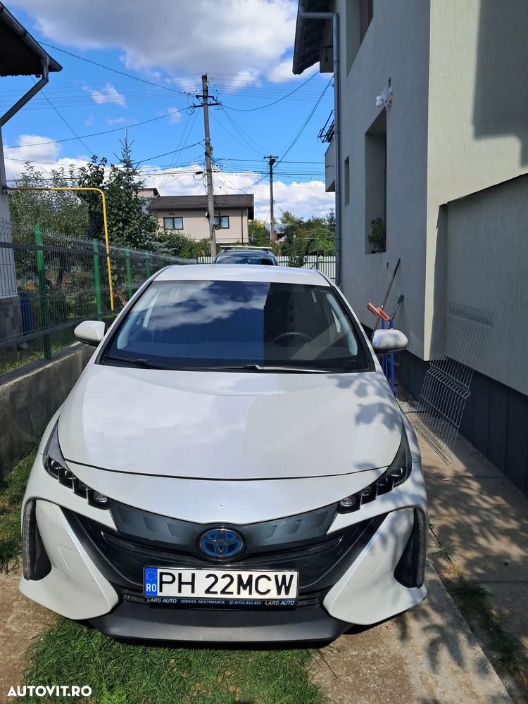Toyota Prius 1.8 HSD Dynamic - 10