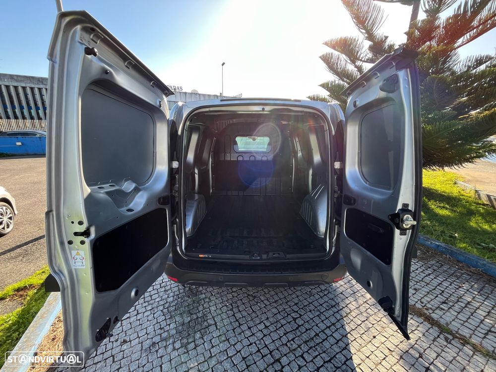 Renault Express 1.5 Blue dCi - 19