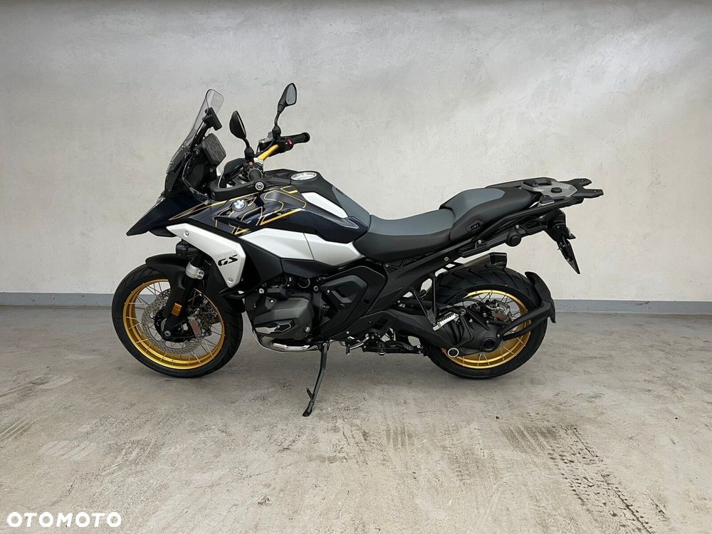 BMW R - 2