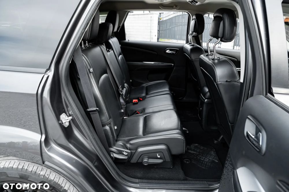 Fiat Freemont 2.0 Multijet Black Code AWD - 25