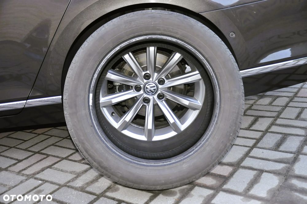 Volkswagen Passat 2.0 TDI BMT Highline DSG - 24