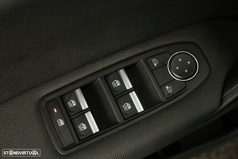 Renault Captur 1.0 TCe Techno Bi-Fuel - 22