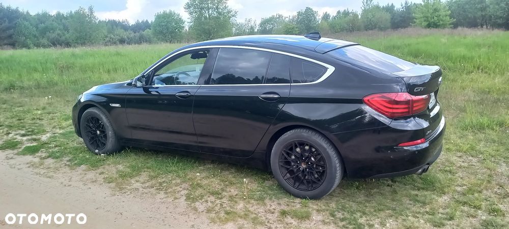 BMW Seria 5 530d xDrive - 9