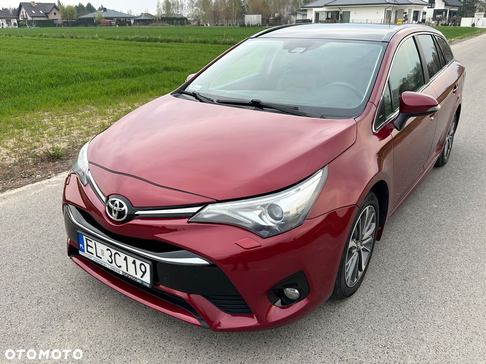 Toyota Avensis 2.0 Selection MS - 19