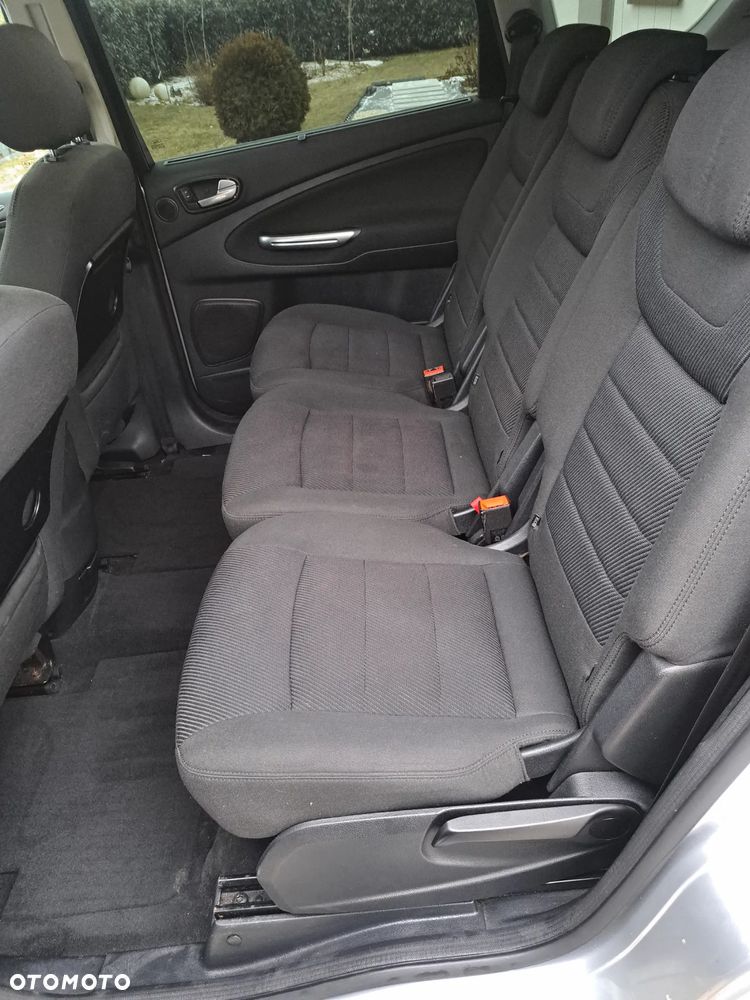 Ford S-Max - 10