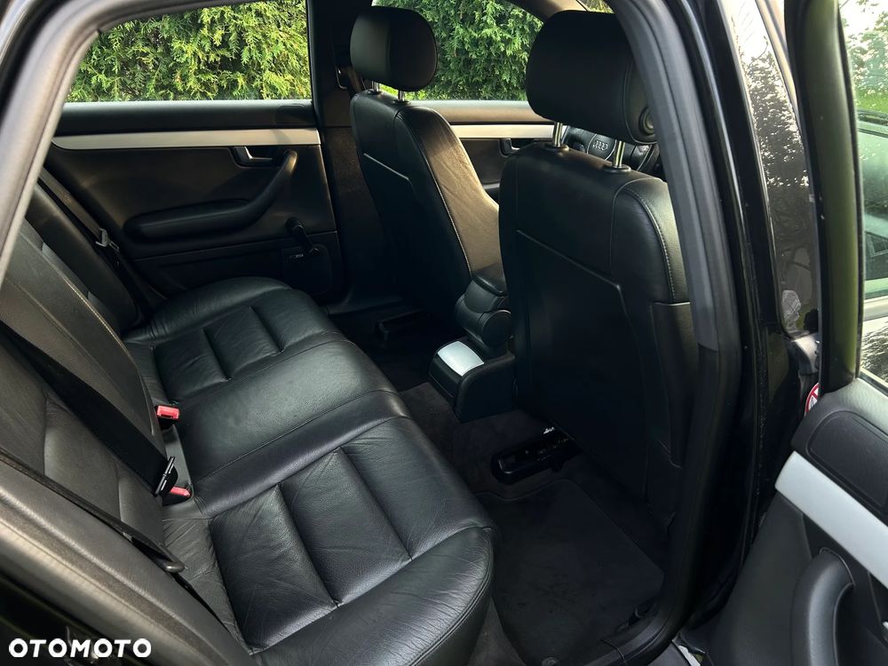 Audi A4 Limousine 1.8 T quattro - 15
