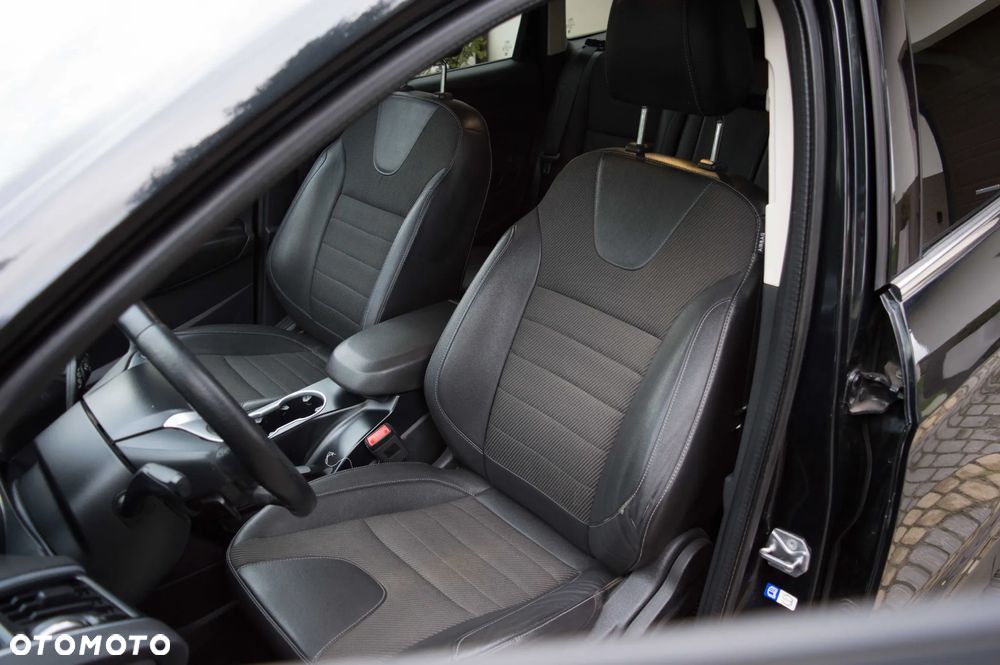 Ford Kuga 2.0 TDCi 4WD Titanium - 17