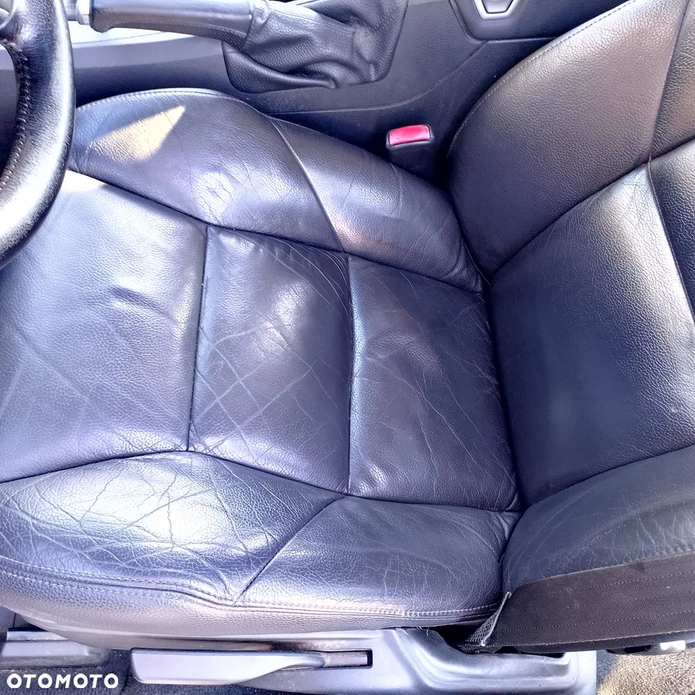 Volvo V70 2.4 Black Edition - 11