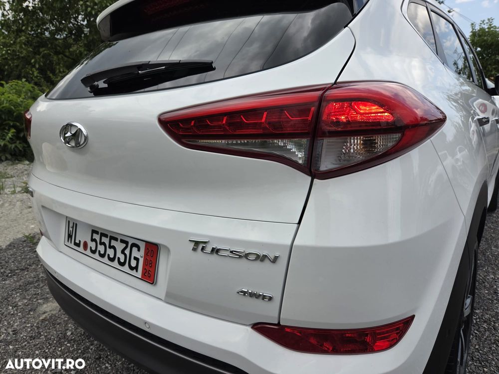 Hyundai Tucson 2.0 CRDI 4WD Automatik Premium - 17