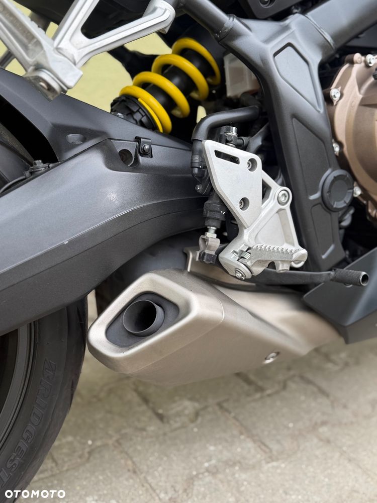 Honda CBR - 14