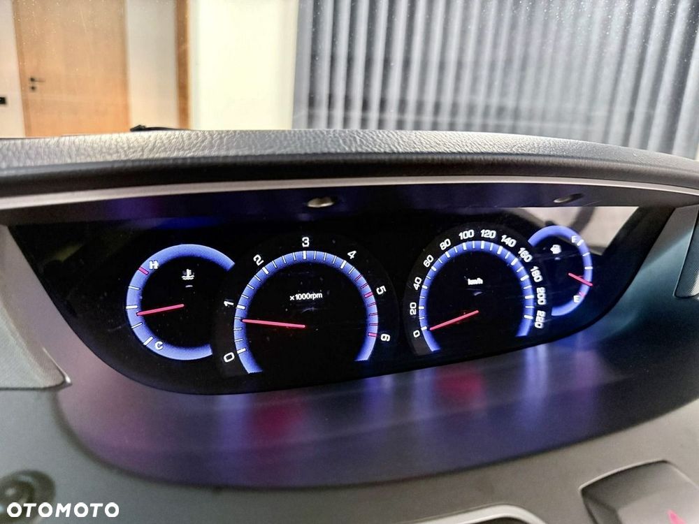 SsangYong/KGM Rodius 2.0 e-XDi200 Sapphire - 27
