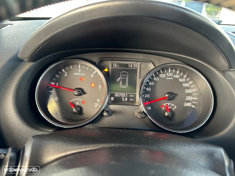 Nissan Qashqai 1.5 dCi Tekna Sport 18 - 13