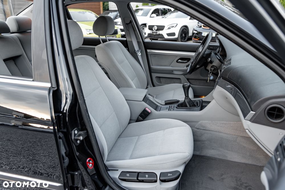 BMW Seria 5 - 25