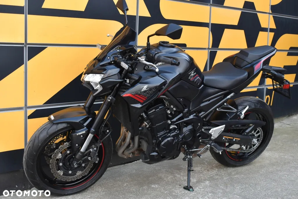 Kawasaki Z - 6
