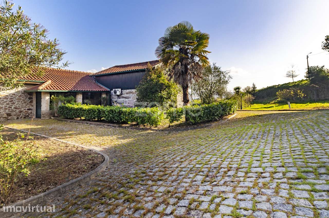 Quinta de Calvos, Balteiro - Guimarães - Grande imagem: 3/45