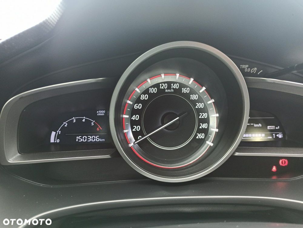 Mazda 3 1.5 D Skyenergy - 16