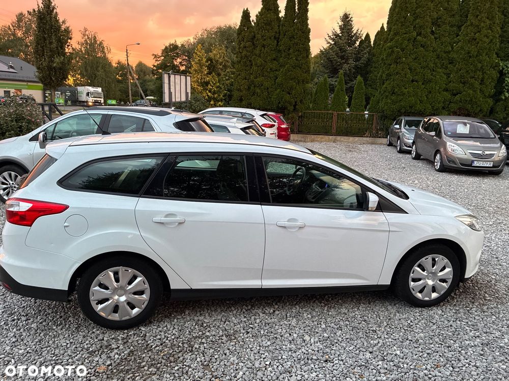 Ford Focus 1.6 TI-VCT Ambiente - 8
