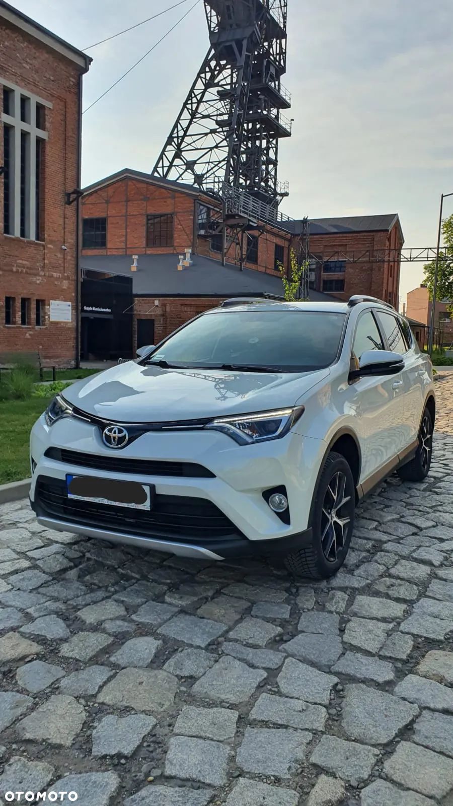 Toyota RAV4 2.0 Prestige - 1