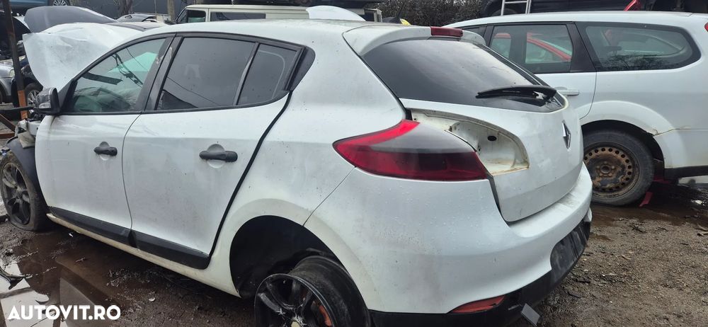 Piese Renault Megane 3 hatchback / scurt 4 usi - 1