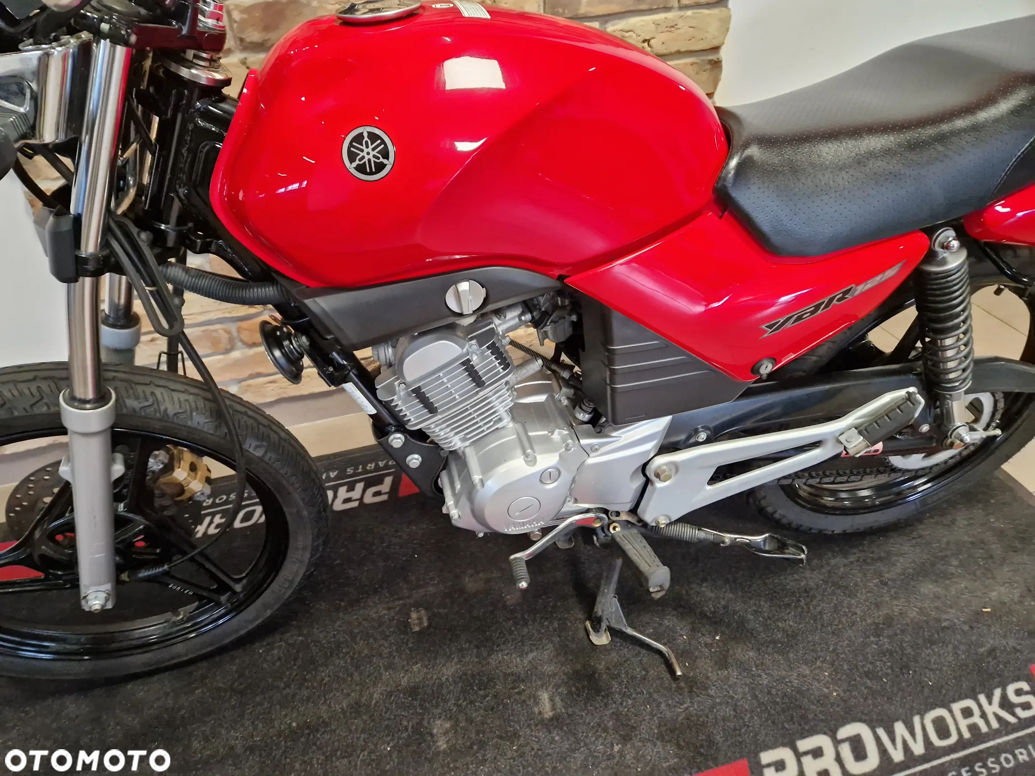 Yamaha YBR - 16