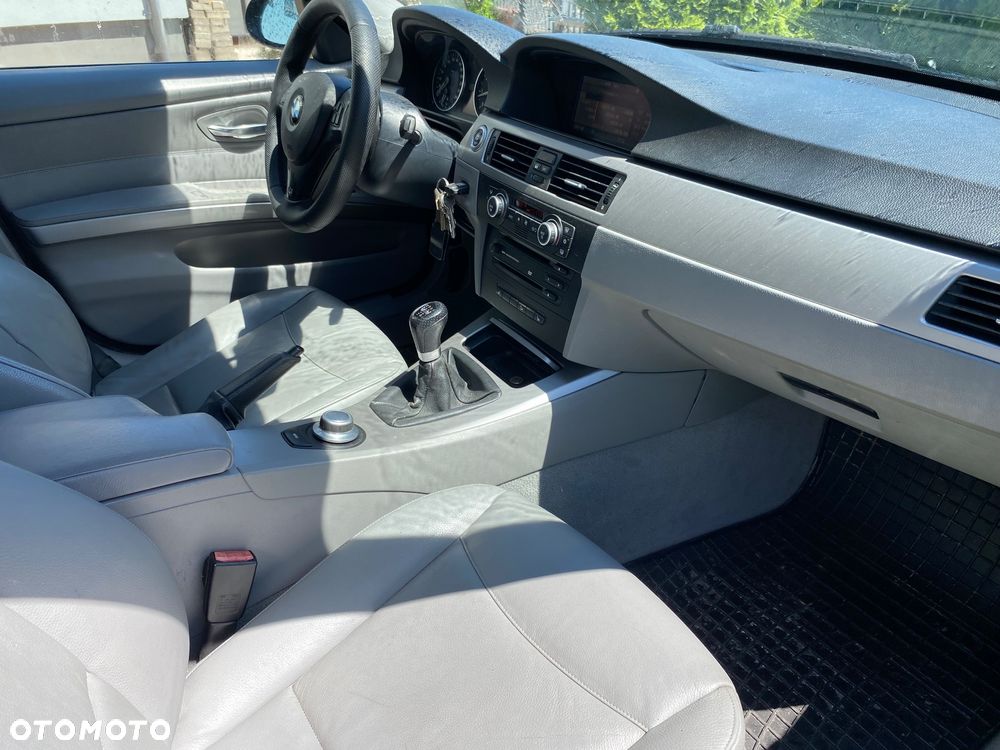 BMW Seria 3 325xi - 4