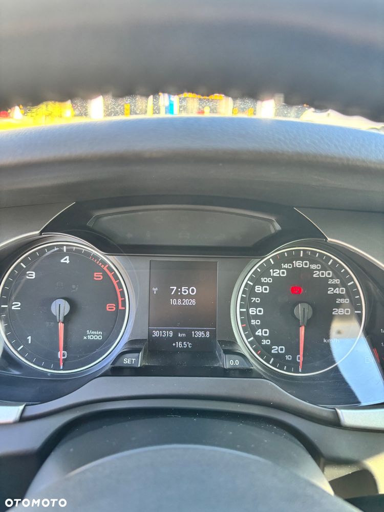 Audi A4 Avant 2.0 TDI - 10