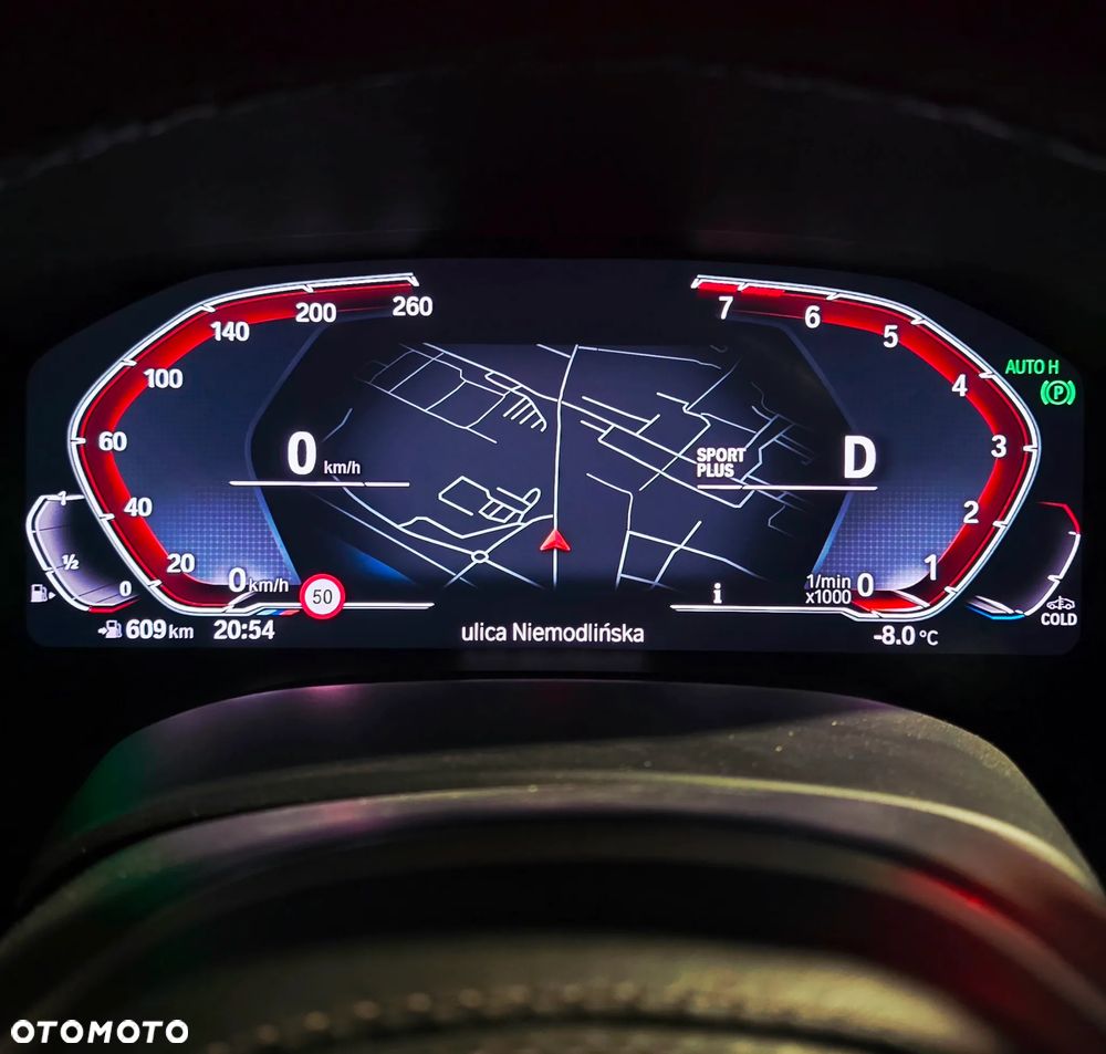 BMW Seria 8 840i - 17