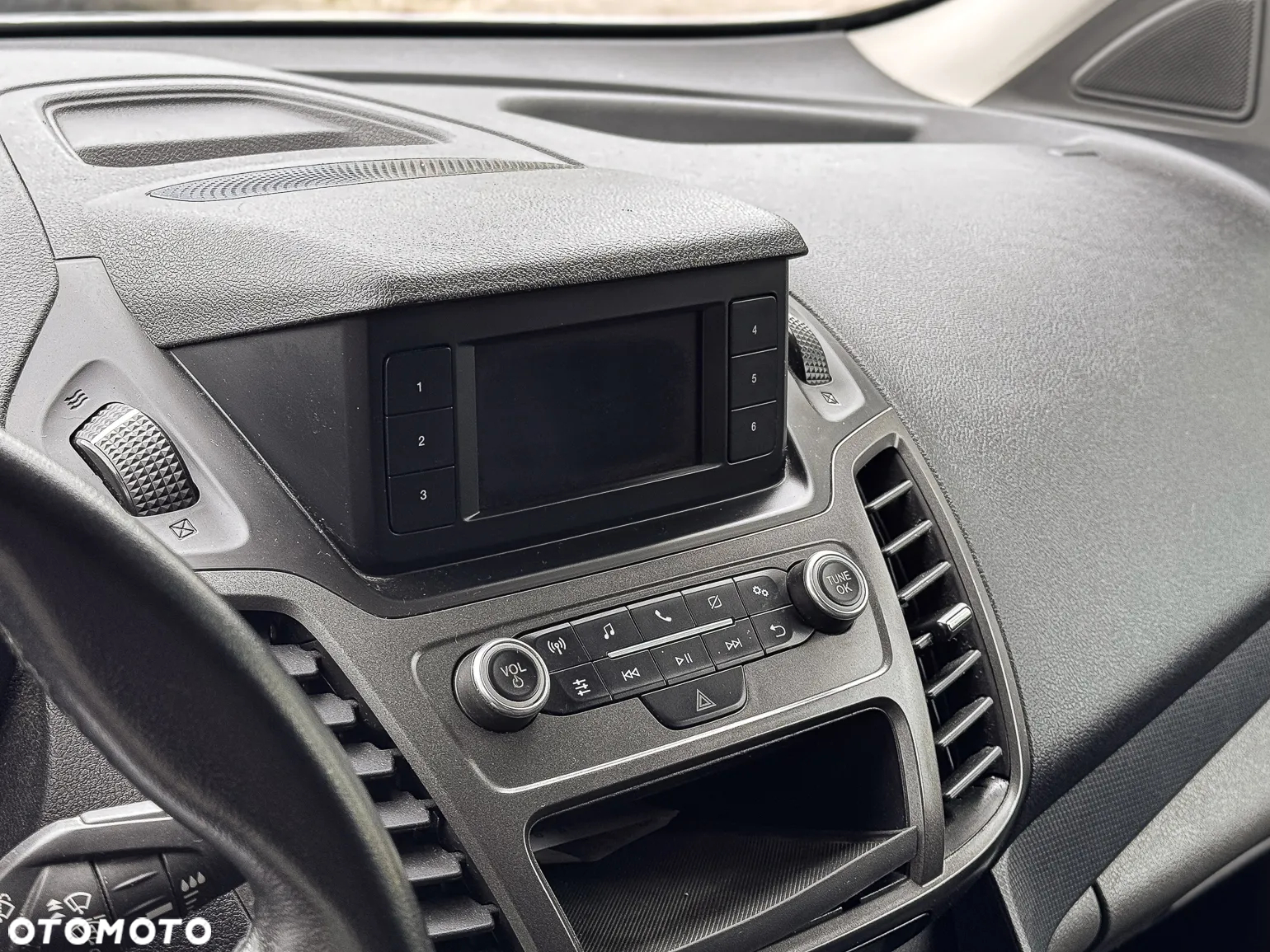 Ford Transit Connect - 15