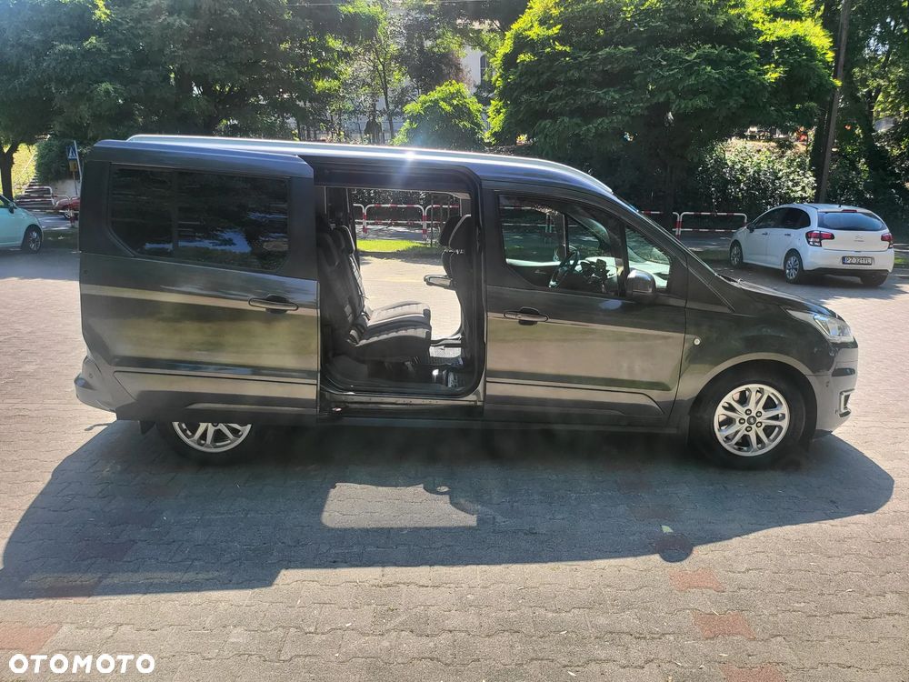 Ford Tourneo Connect Grand - 35