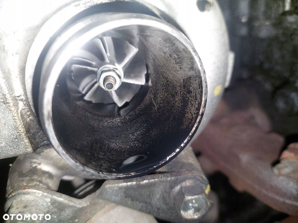 SILNIK DIESEL + POMPA WTRYSKI TURBO PEUGEOT 308 I T7 1.6 HDI 90 KM 9HX - 5