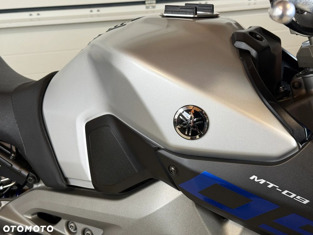 Yamaha MT - 32
