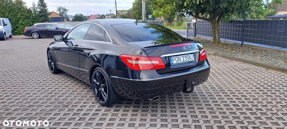 Mercedes-Benz Klasa E - 28