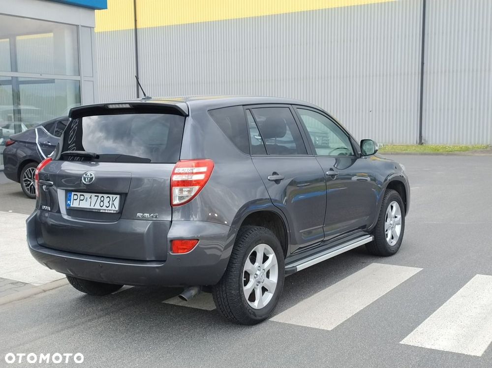 Toyota RAV4 - 3