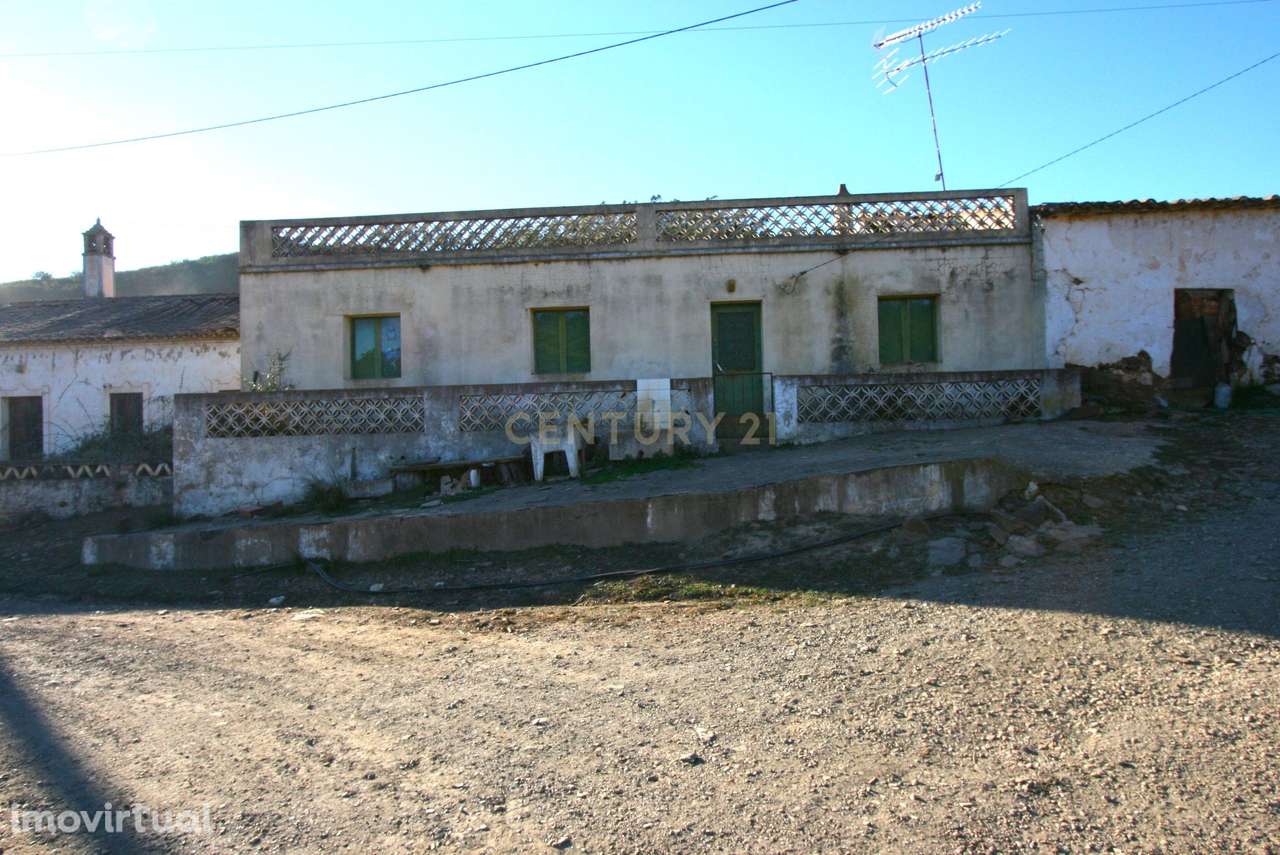 Moradia tradicional em Zebro de Baixo, São Bartolomeu de Messines - Grande imagem: 4/12