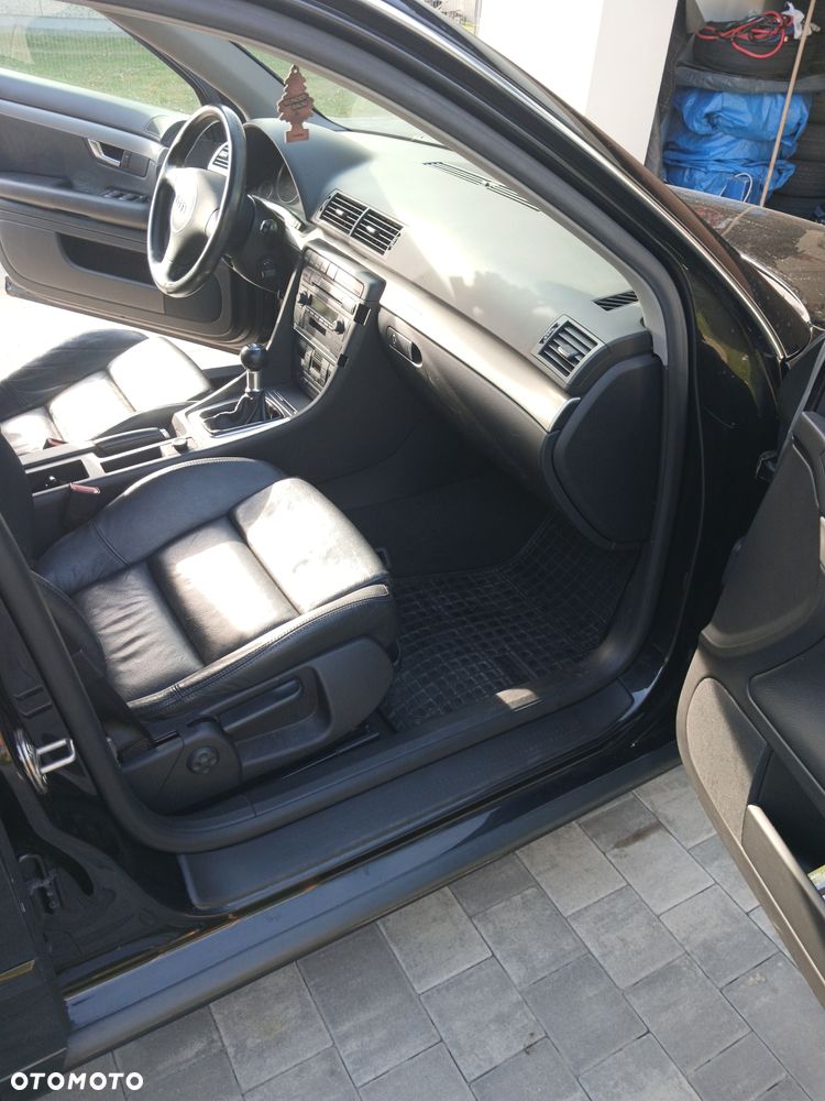Audi A4 Avant 1.8 T quattro - 19