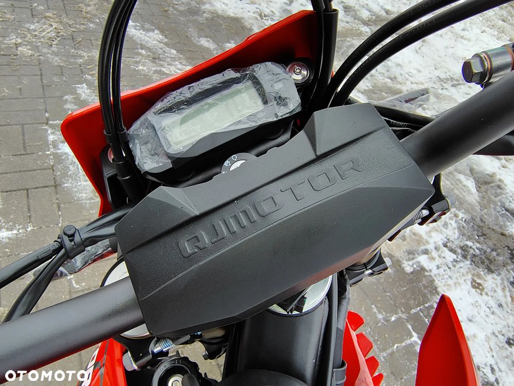 QJMOTOR COV 125X - 21