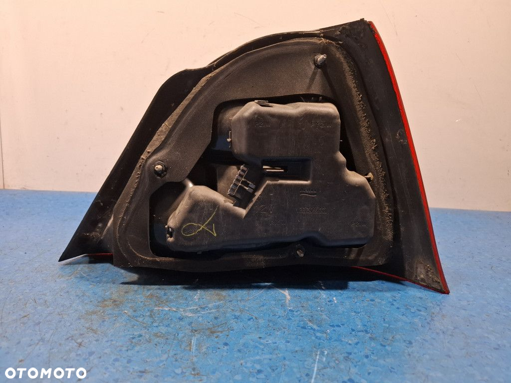 ROVER STREETWISE LAMPA TYŁ LEWA ZEWNĘTRZNA - 7