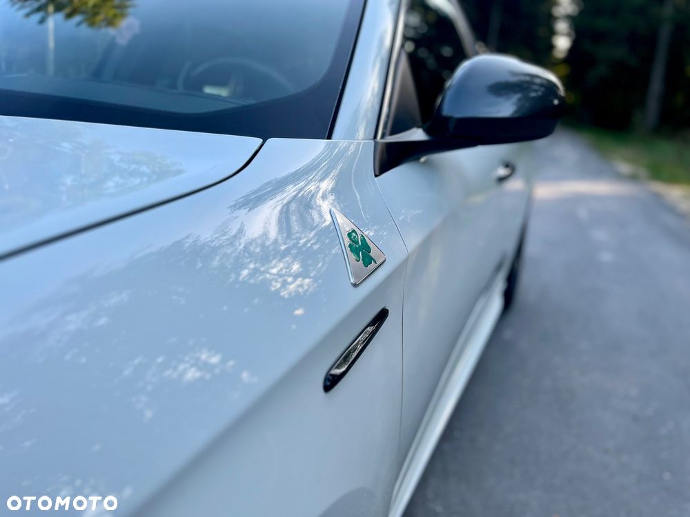 Alfa Romeo Giulietta 1750 TBi QV TCT - 9