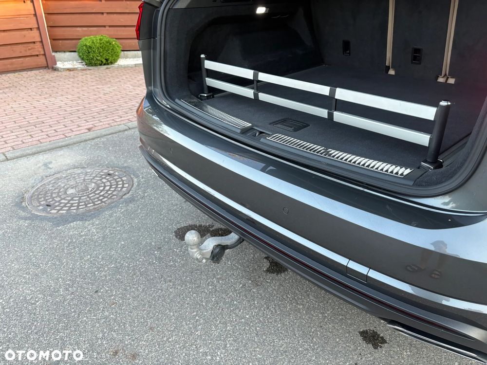 Volkswagen Touareg - 24