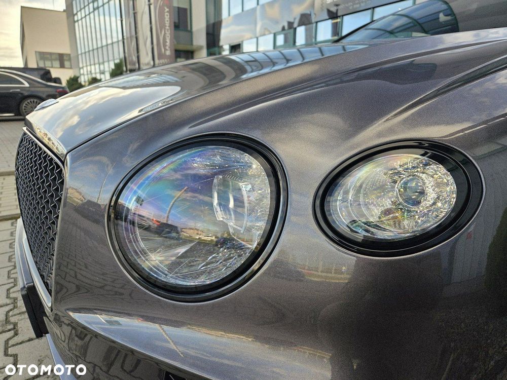 Bentley Continental GT - 8