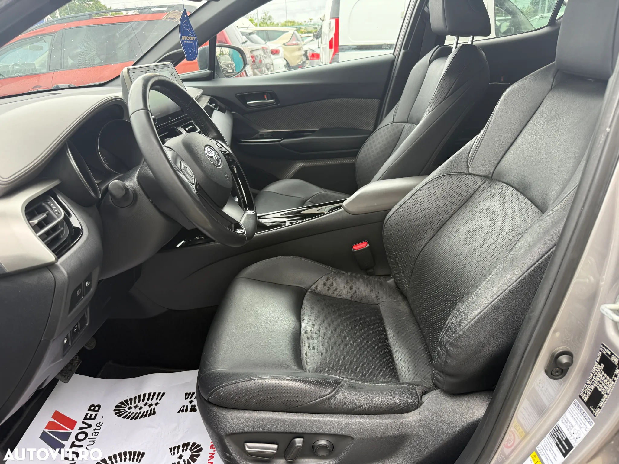Toyota C-HR 2.0 HSD 184 CP 4x2 CVT Style - 9