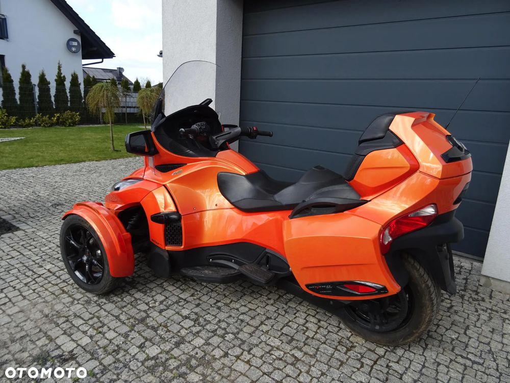 Can-Am Spyder - 4