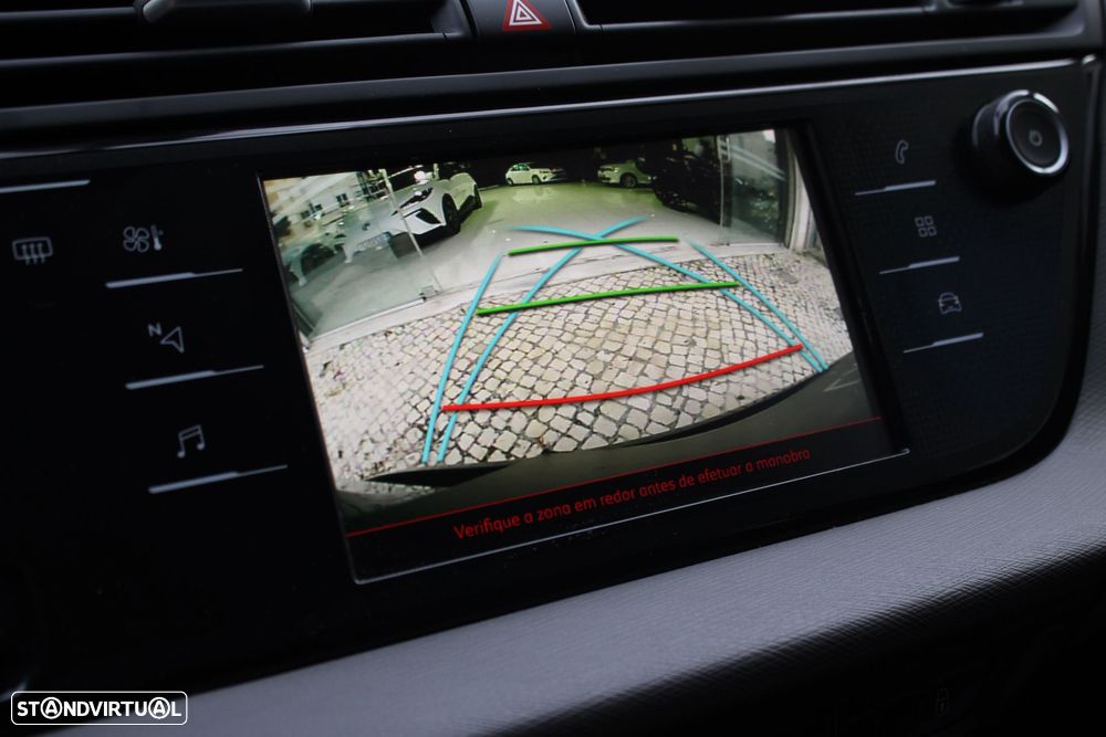 Citroën C4 Spacetourer PureTech 130 Stop&Start EAT6 SHINE - 23