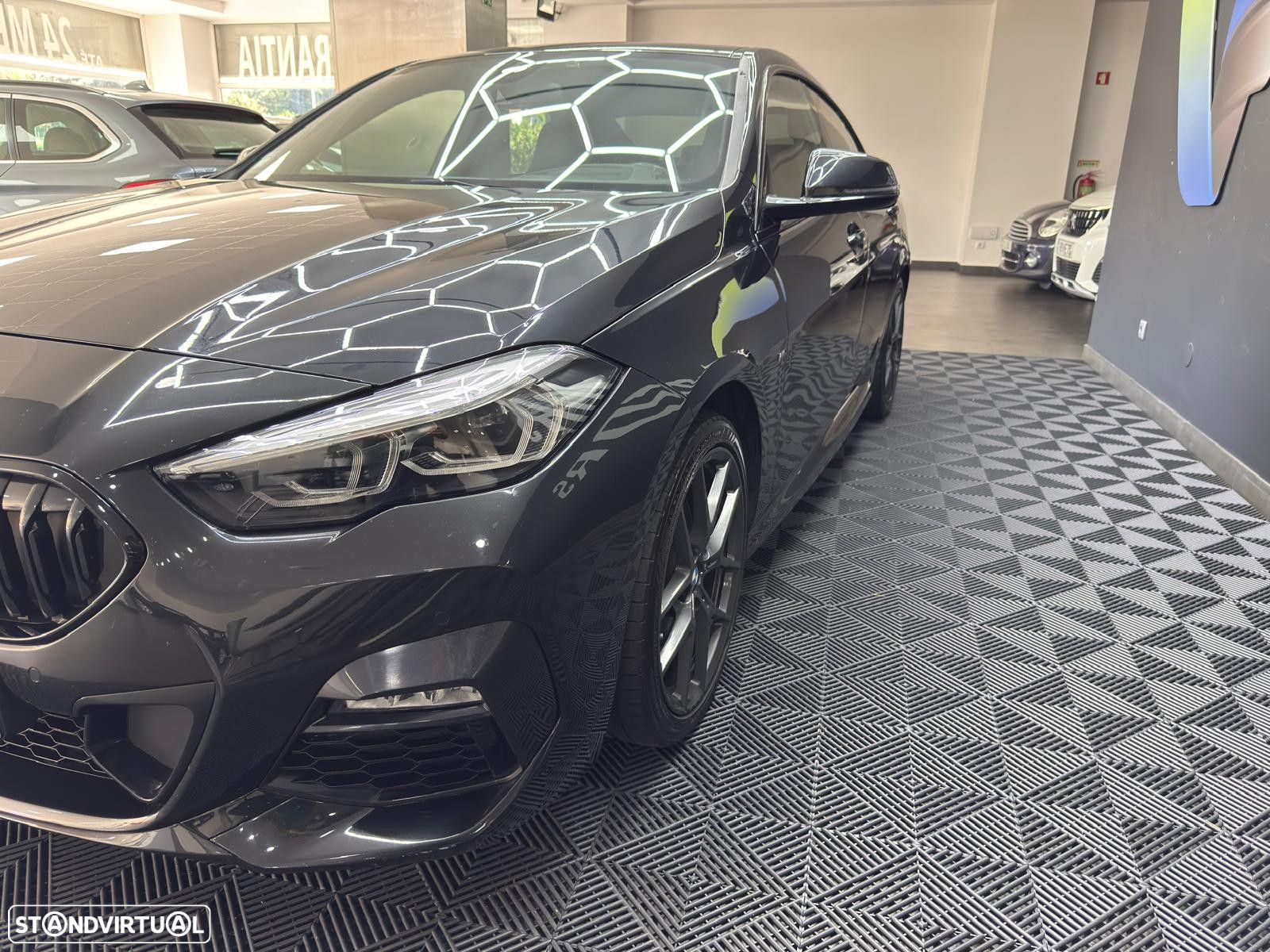 BMW 216 Gran Coupé d Pack 50 anos M - 22
