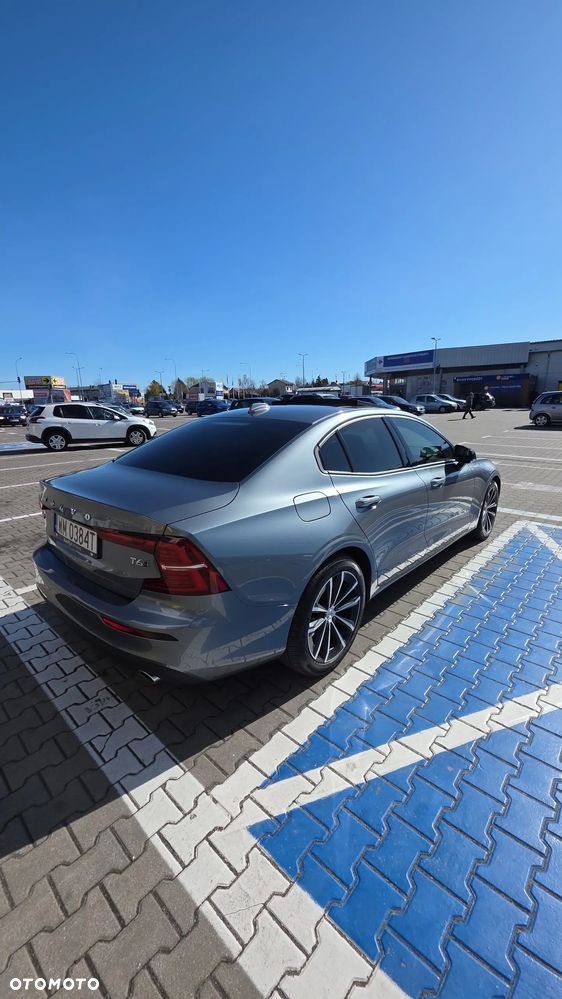 Volvo S60 T6 AWD Momentum Pro - 25